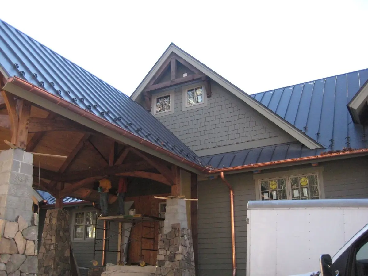 Craftsman Roofing team delivering quality roofing work in East Millcreek